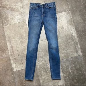 Hollister High Rise Super Skinny Jeans